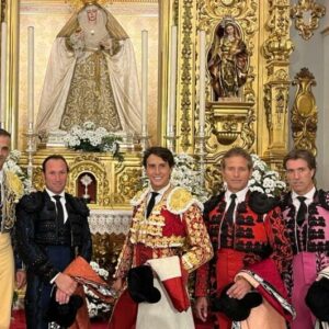Roca Rey et la Confrérie de l'Étoile, promoteurs du festival de Séville