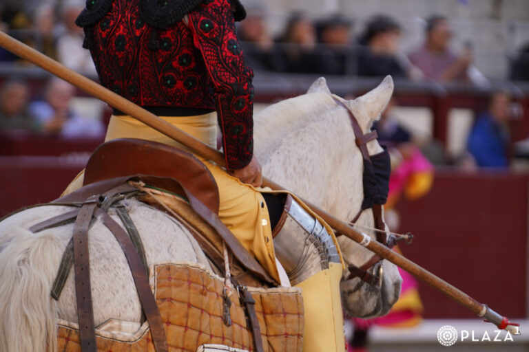 Trois corridas avec picadors pour la foire de Cerceda