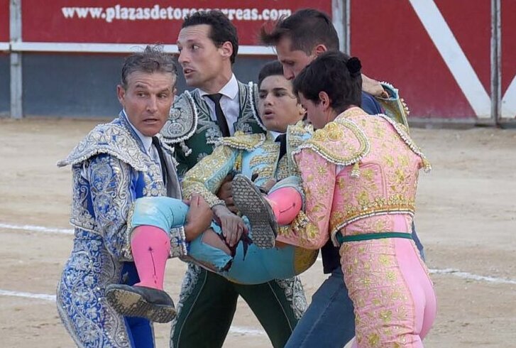 Jesús Romero, « encorné à la cuisse droite qui brise le fascia et le ravisseur interne jusqu'au fémur de 30 cm »


