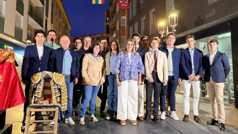 Arnedo emmène son Soulier d'Or dans la rue