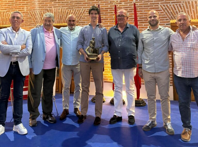 Esaú Fernández, grand honneur en tant que vainqueur de Navalcarnero


