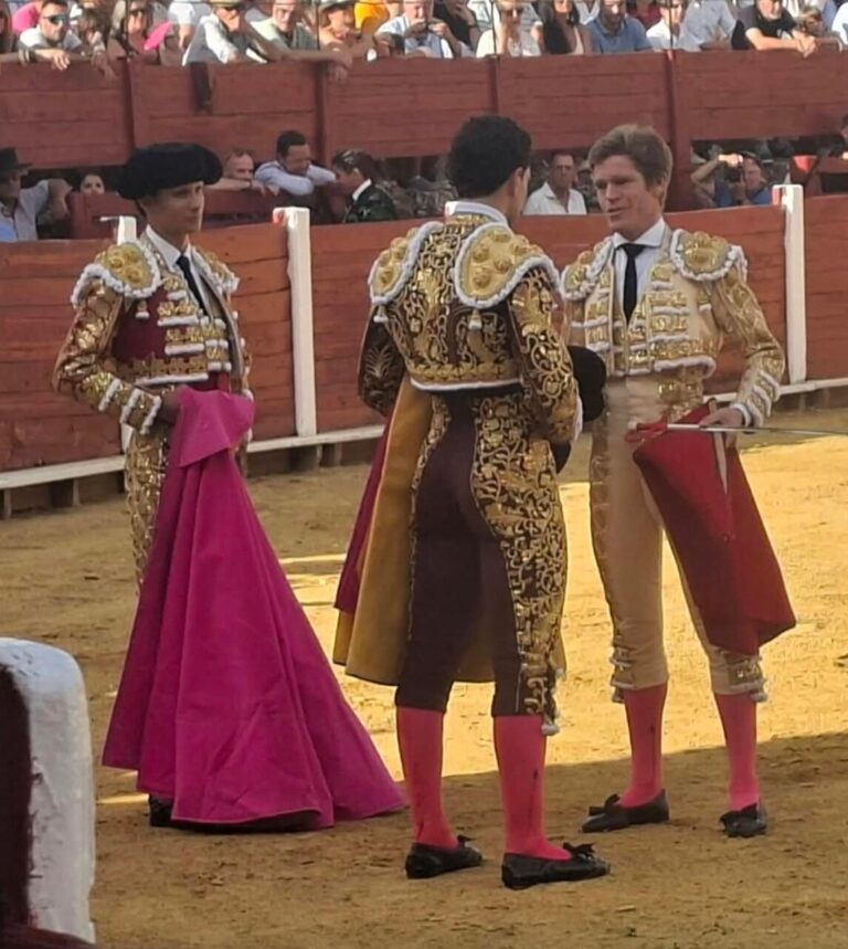 Heureuse alternative de Valentín Hoyos, sur les épaules de Borja Jiménez et Diosleguarde


