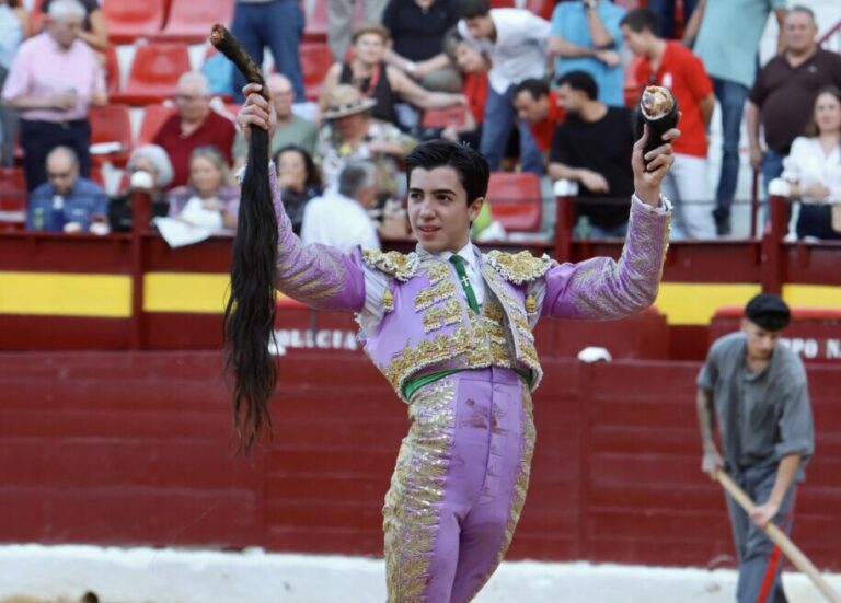 Marco Pérez, déclaré vainqueur de la Foire de Murcie


