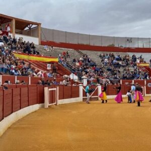 Óscar Castellanos rassemble les toreros de sa carrière à l'Alcázar de San Juan pour honorer sa fille