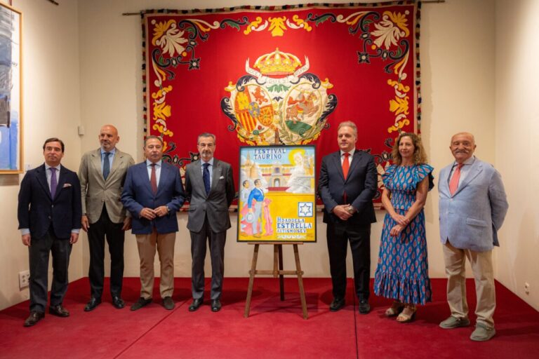 Présentation de l'affiche de la Fête taurine au profit de la Confrérie de l'Étoile et de l'Autisme Séville


