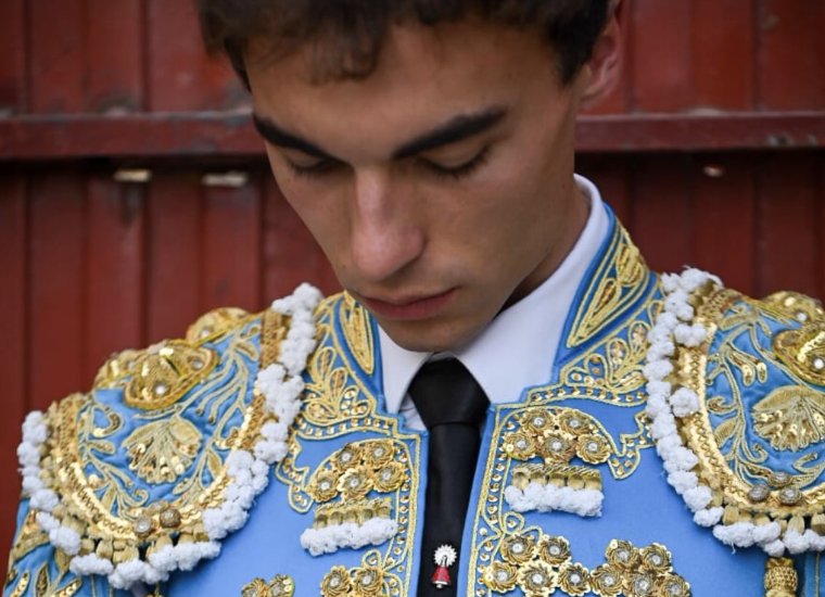 Tomás González, "graves encornures dans la région périanale postérieure" à Arganda del Rey


