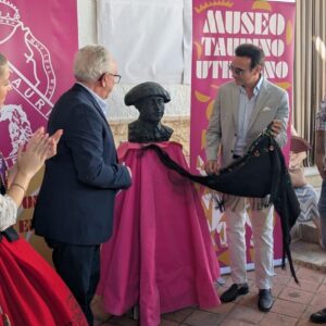 Un buste en hommage à Rafael Ponce « Rafaelillo » découvert à Utiel