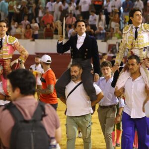 Ventura, Roca et Ginés Marín célèbrent avec style la Journée de l'Estrémadure