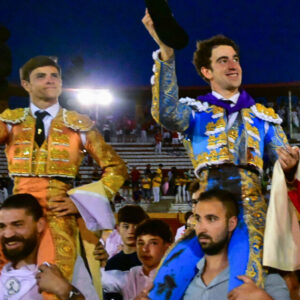 Víctor Hernández et Aarón Palacio, les jeunes marquent à Guadalajara