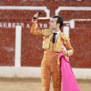 Des oreilles pour Castella et Cristian Pérez et un excellent travail de Manzanares, avant la suspension à Hellín