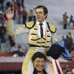 Fermín Rivera triomphe à Pachuca ; Julio Ventura « Venturita » remporte la Pana Cup à Apizaco