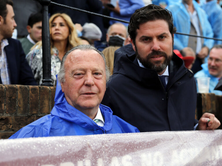 Fran et Curro Vázquez: "Nous sommes émus par le respect et l'affection que chacun nous accorde envers Antonio"


