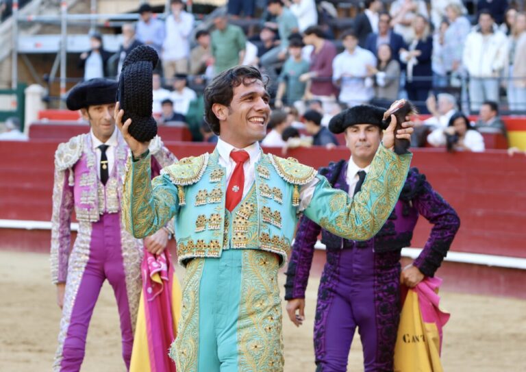 Gitano Rey, l'unique oreille de la corrida à Valence


