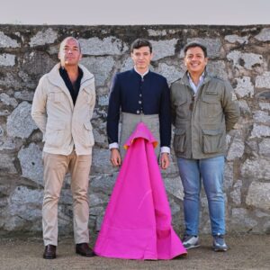 Le sculpteur Martín Nieto dirige l'équipe de saisie de Jorge Martínez