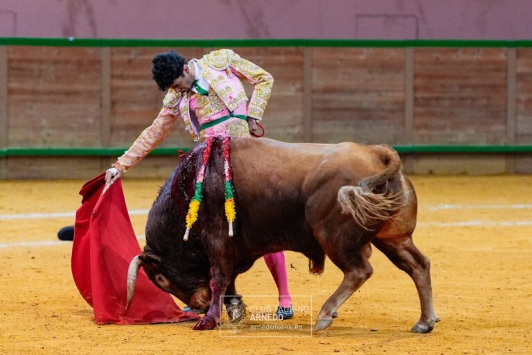 Nacho Torrejón, Jorge Hurtado et Samuel Castrejón et encore une colline à la fin d'Arnedo


