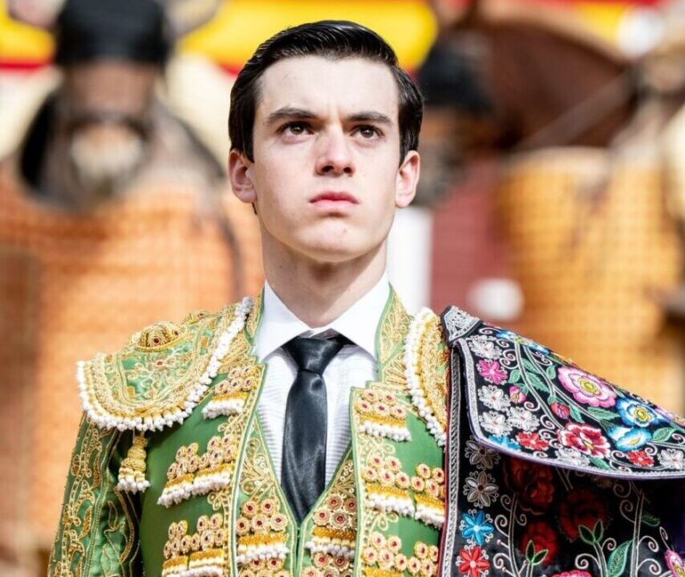 Sergio Rollón remplace Mario Vilau dans la première de la Foire d'Automne


