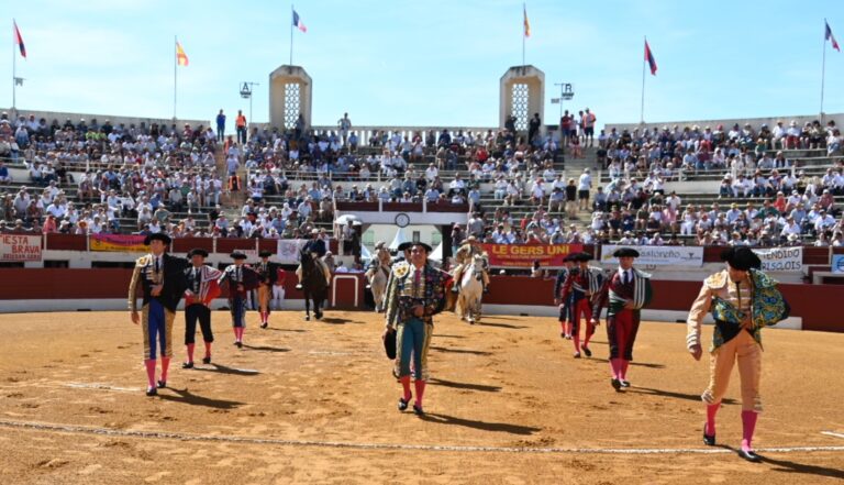 Vic-Fezensac présente sa foire et en définit les dates et la structure